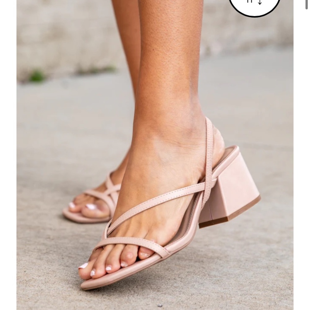 Pink Lily Kelsey Nude Low Block Heel, size 7, never worn